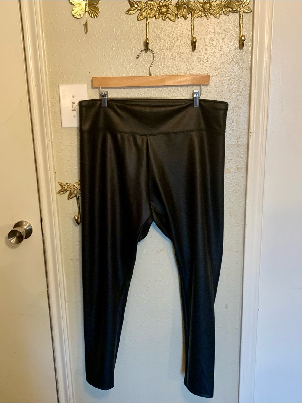 Express Black Faux Leather-Look Leggings for Women Size XL